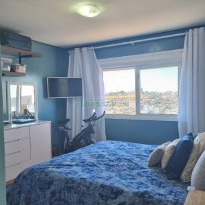 Apartamento com 80m², 2 dormitórios, 1 vaga, no bairro Charqueadas em Caxias do Sul para Comprar