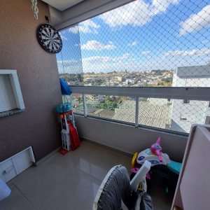 Apartamento com 80m², 2 dormitórios, 1 vaga, no bairro Charqueadas em Caxias do Sul para Comprar