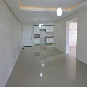 Apartamento com 80m², 2 dormitórios, 1 vaga, no bairro Charqueadas em Caxias do Sul para Comprar