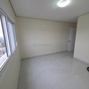 Apartamento com 80m², 2 dormitórios, 1 vaga, no bairro Charqueadas em Caxias do Sul para Comprar