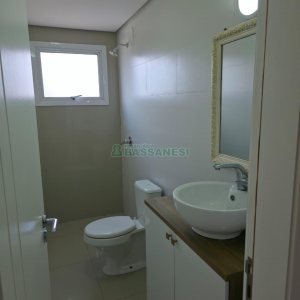Apartamento com 80m², 2 dormitórios, 1 vaga, no bairro Charqueadas em Caxias do Sul para Comprar