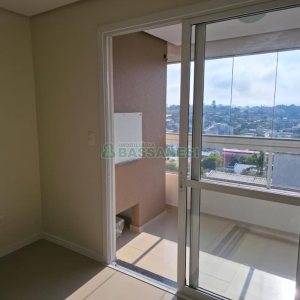 Apartamento com 80m², 2 dormitórios, 1 vaga, no bairro Charqueadas em Caxias do Sul para Comprar