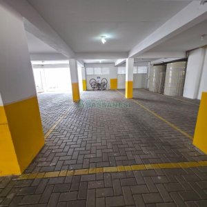 Apartamento com 80m², 2 dormitórios, 1 vaga, no bairro Charqueadas em Caxias do Sul para Comprar