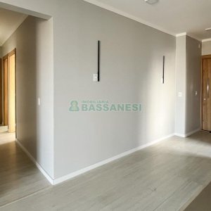 Apartamento com 100m², 3 dormitórios, 6 vagas, no bairro De Lazzer em Caxias do Sul para Comprar