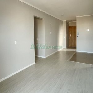 Apartamento com 100m², 3 dormitórios, 6 vagas, no bairro De Lazzer em Caxias do Sul para Comprar