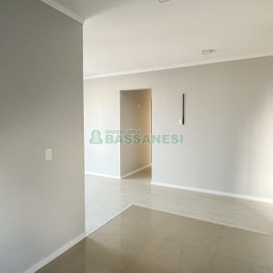 Apartamento com 100m², 3 dormitórios, 6 vagas, no bairro De Lazzer em Caxias do Sul para Comprar