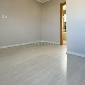Apartamento com 100m², 3 dormitórios, 6 vagas, no bairro De Lazzer em Caxias do Sul para Comprar