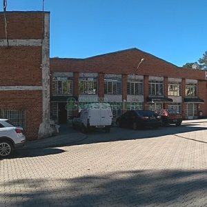 Pavilhão com 2190m², no bairro Santa Fé em Caxias do Sul para Alugar