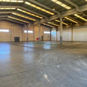 Pavilhão com 2040m², no bairro Santa Catarina em Caxias do Sul para Alugar