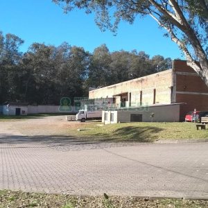 Pavilhão com 3370m², no bairro Santa Fé em Caxias do Sul para Alugar