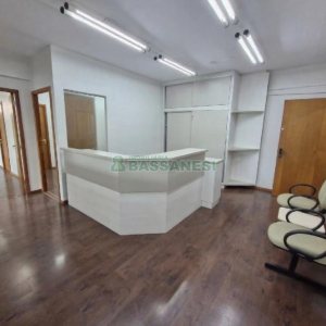 Sala com 107m², 1 vaga, no bairro Lourdes em Caxias do Sul para Alugar