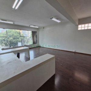 Sala com 107m², 1 vaga, no bairro Lourdes em Caxias do Sul para Alugar