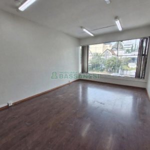 Sala com 107m², 1 vaga, no bairro Lourdes em Caxias do Sul para Alugar