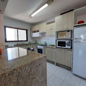 Apto Mobiliado com 99m², 3 dormitórios, 2 vagas, no bairro Pio X em Caxias do Sul para Alugar ou Comprar