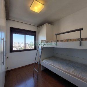 Apto Mobiliado com 99m², 3 dormitórios, 2 vagas, no bairro Pio X em Caxias do Sul para Alugar ou Comprar