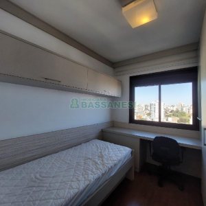 Apto Mobiliado com 99m², 3 dormitórios, 2 vagas, no bairro Pio X em Caxias do Sul para Alugar ou Comprar