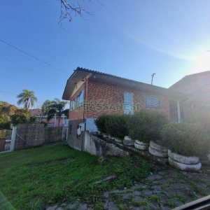 Casa com 70m², 3 dormitórios, 1 vaga, no bairro Ana Rech em Caxias do Sul para Alugar