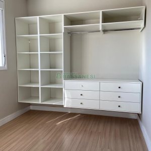 Apto Mobiliado com 64m², 2 dormitórios, 1 vaga, no bairro Jardelino Ramos em Caxias do Sul para Comprar