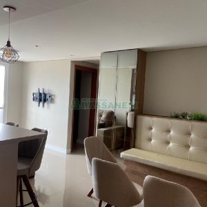 Apto Mobiliado com 64m², 2 dormitórios, 1 vaga, no bairro Jardelino Ramos em Caxias do Sul para Comprar