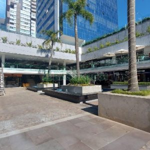 Sala com 67m², 2 vagas, no bairro Centro em Caxias do Sul para Alugar