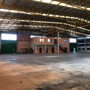 Pavilhão com 2032m², no bairro Ana Rech em Caxias do Sul para Alugar