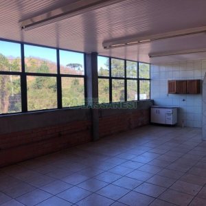 Pavilhão com 2032m², no bairro Ana Rech em Caxias do Sul para Alugar