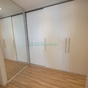 Apto Mobiliado com 110m², 3 dormitórios, 2 vagas, no bairro Petrópolis em Caxias do Sul para Alugar