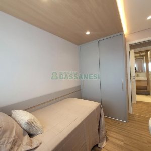 Apto Mobiliado com 110m², 3 dormitórios, 2 vagas, no bairro Petrópolis em Caxias do Sul para Alugar