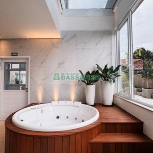 Apto Mobiliado com 110m², 3 dormitórios, 2 vagas, no bairro Petrópolis em Caxias do Sul para Alugar