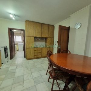Apto Mobiliado com 130m², 3 dormitórios, 1 vaga, no bairro Lourdes em Caxias do Sul para Comprar