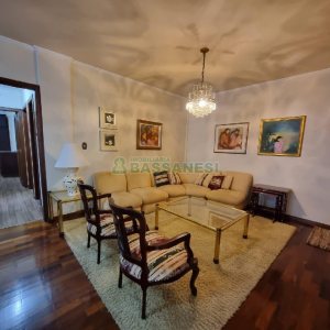 Apto Mobiliado com 130m², 3 dormitórios, 1 vaga, no bairro Lourdes em Caxias do Sul para Comprar