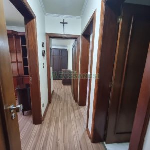Apto Mobiliado com 130m², 3 dormitórios, 1 vaga, no bairro Lourdes em Caxias do Sul para Comprar