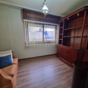 Apto Mobiliado com 130m², 3 dormitórios, 1 vaga, no bairro Lourdes em Caxias do Sul para Comprar