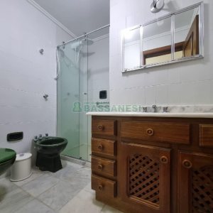 Apto Mobiliado com 130m², 3 dormitórios, 1 vaga, no bairro Lourdes em Caxias do Sul para Comprar
