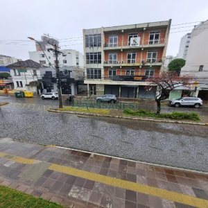 Apto Mobiliado com 130m², 3 dormitórios, 1 vaga, no bairro Lourdes em Caxias do Sul para Comprar