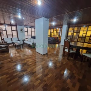 Apto Mobiliado com 130m², 3 dormitórios, 1 vaga, no bairro Lourdes em Caxias do Sul para Comprar