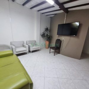 Apto Mobiliado com 130m², 3 dormitórios, 1 vaga, no bairro Lourdes em Caxias do Sul para Comprar