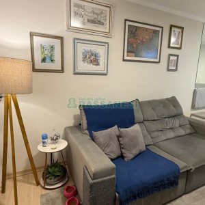 Apartamento com 66m², 2 dormitórios, 1 vaga, no bairro Kayser em Caxias do Sul para Comprar