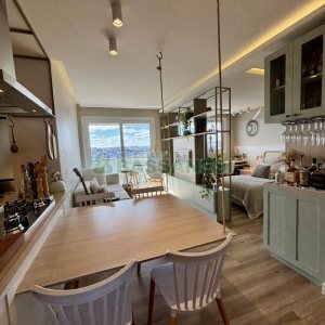 Apartamento com 58m², 1 dormitório, 1 vaga, no bairro Santa Catarina em Caxias do Sul para Comprar