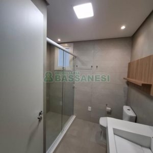 Apto Mobiliado com 164m², 3 dormitórios, 2 vagas, no bairro Madureira em Caxias do Sul para Alugar