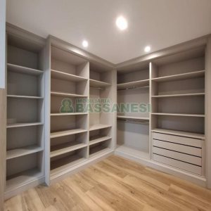 Apto Mobiliado com 164m², 3 dormitórios, 2 vagas, no bairro Madureira em Caxias do Sul para Alugar