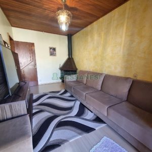 Casa Mobiliada com 150m², 3 dormitórios, 2 vagas, no bairro Cidade Nova em Caxias do Sul para Alugar ou Comprar