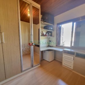 Casa Mobiliada com 150m², 3 dormitórios, 2 vagas, no bairro Cidade Nova em Caxias do Sul para Alugar ou Comprar