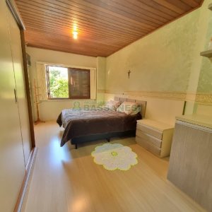 Casa Mobiliada com 150m², 3 dormitórios, 2 vagas, no bairro Cidade Nova em Caxias do Sul para Alugar ou Comprar
