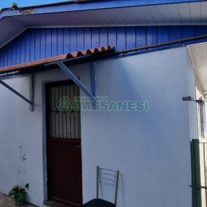Casa com 213m², 3 dormitórios, 1 vaga, no bairro Planalto em Caxias do Sul para Comprar