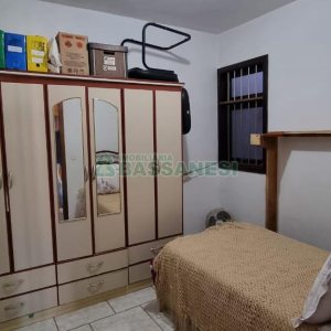 Casa com 213m², 3 dormitórios, 1 vaga, no bairro Planalto em Caxias do Sul para Comprar
