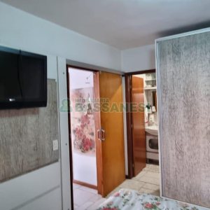 Casa com 213m², 3 dormitórios, 1 vaga, no bairro Planalto em Caxias do Sul para Comprar