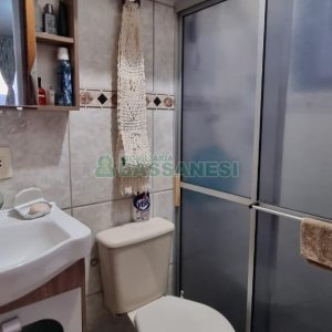 Casa com 213m², 3 dormitórios, 1 vaga, no bairro Planalto em Caxias do Sul para Comprar