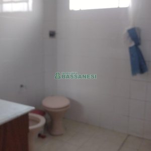 Casa com 170m², 2 dormitórios, 1 vaga, no bairro Marechal Floriano em Caxias do Sul para Comprar