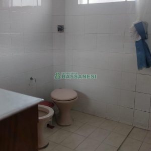 Casa com 170m², 2 dormitórios, 1 vaga, no bairro Marechal Floriano em Caxias do Sul para Comprar